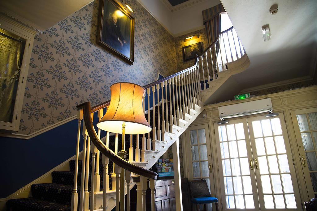 Lairgate Hotel Beverley Exteriör bild