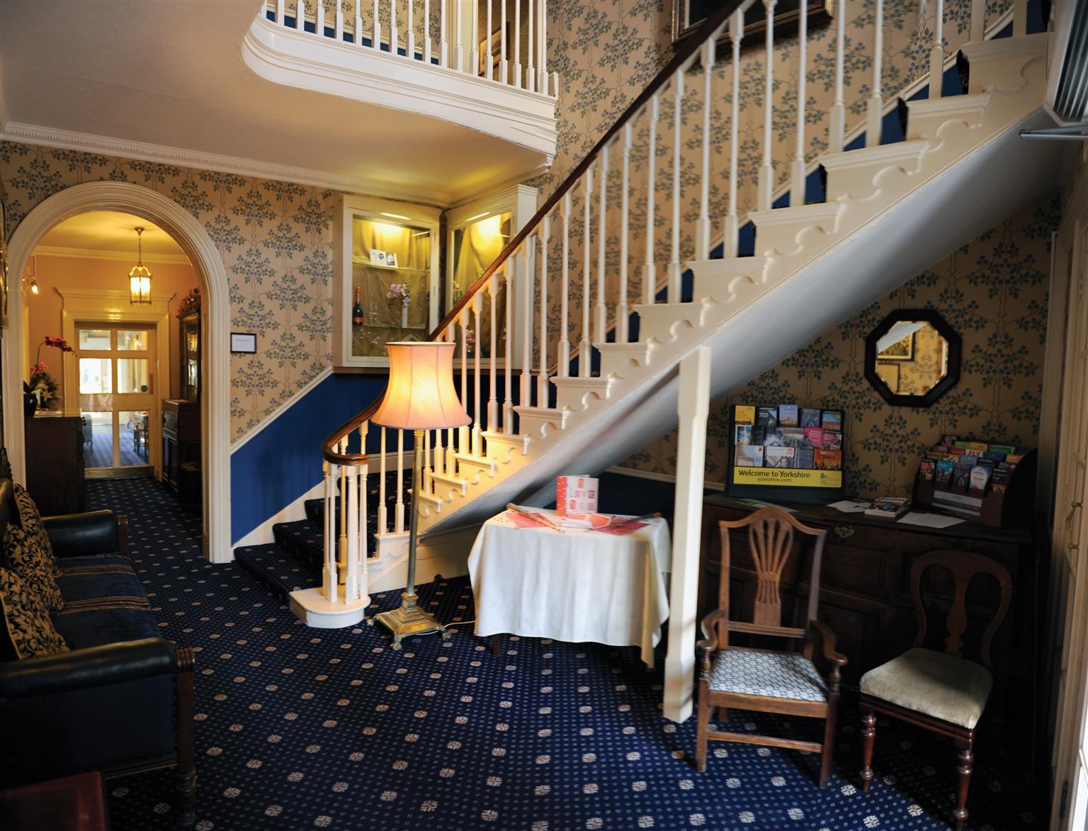 Lairgate Hotel Beverley Exteriör bild